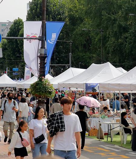 [학생] 지난 주말, 총학생회 "또! 놀러 와 대학로 차 없는 거리로" 운영