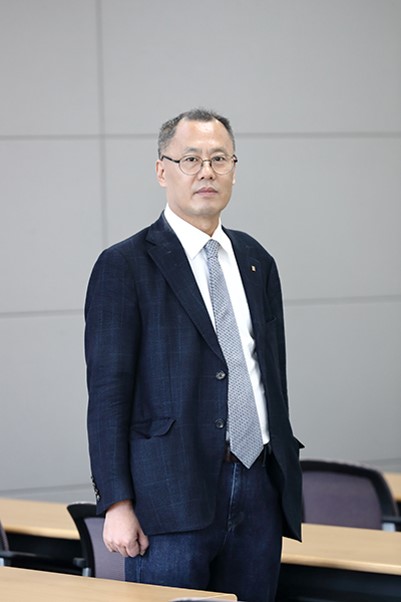 학과장 서동진교수